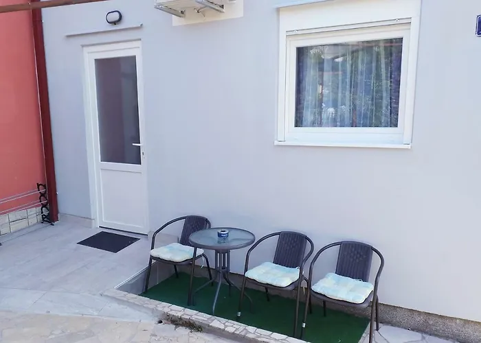 Dora ##3 * Crikvenica