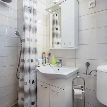 Apartment Dora ##3